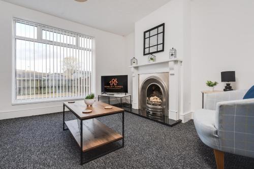 Large 3 bedroom Liverpool Free parking, Liverpool (photo 2)