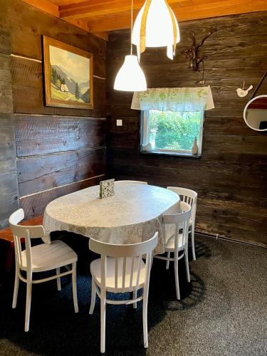 u bażanta (u bazanta) in 烏厄爾斯米納拉尼