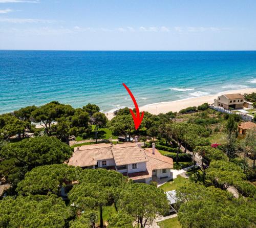 Villa Beachfront Marina in Санта Маргарита ди Пула