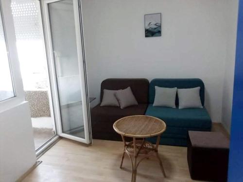 STRICT City CENTER in Stip