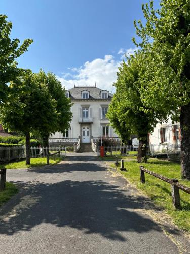 La maisonnette du Cantal - Centre ville avec Jardin Parking - Location saisonnière - Aurillac