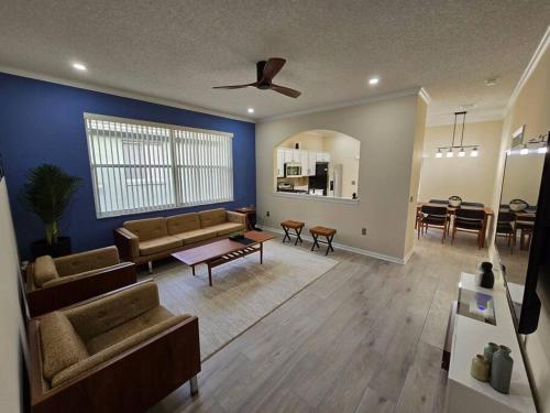 Mid-century Oasis Near Disney