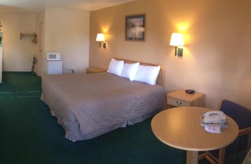 Black Canyon Motel - main image
