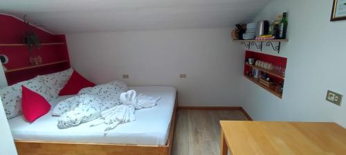  Zimmer mit Bad und Garagenparkplatz in Völs am Schlern