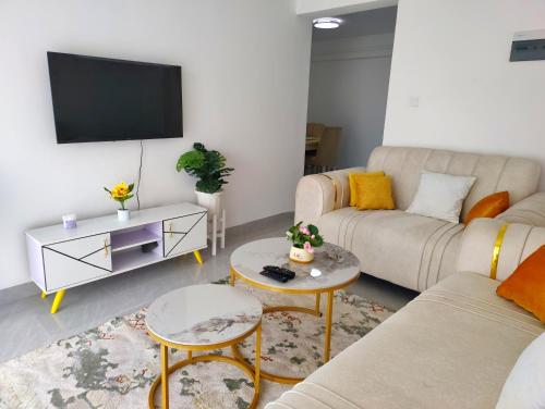 Elegant 3bedroom apartment - Tap to explore photos