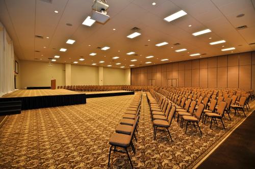 Montcler Hotel & Conference Center, Trademark by Wyndham - 연회장