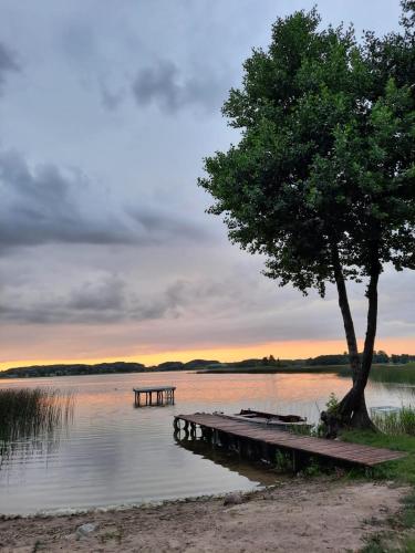 Mazury - Całoroczne domki nad jeziorem -sauna -balia z jacuzzi