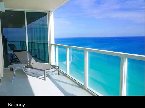 High-end beach front condo Luxury direct ocean view in Sunny Isles Beach, USA