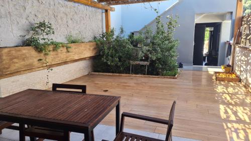 Sunshine Pool Apartment - image 12