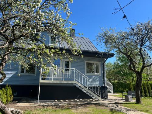 Brand new 3BR family friendly house with huge garden Brand new 3BR family friendly house with huge garden