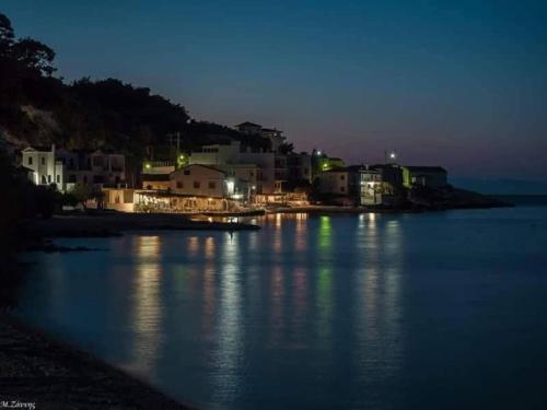 Kilátás, Beach House Antonis in Avlakia