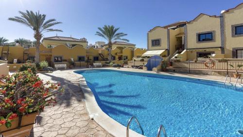 Apartment with Sea View room in Sea View Luxury Apartment - Playa del Duque