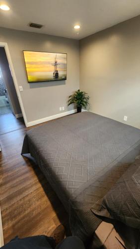 3 bedroom 2 bathroom near the beach, big yard in West Palm Beach, USA