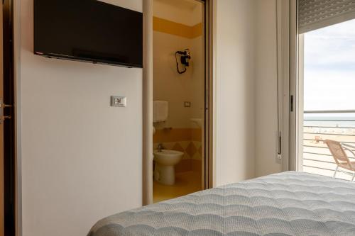Hotel Riviera - image 5