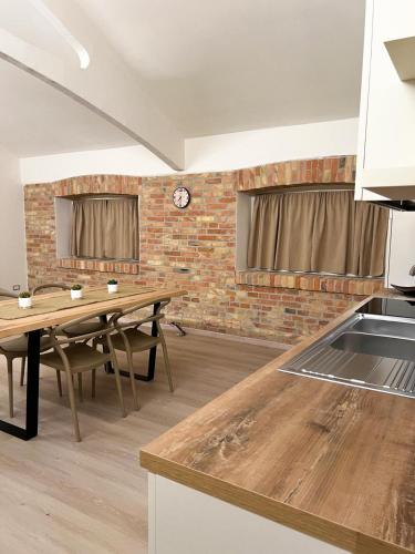 Simona Apartments in Portokanone