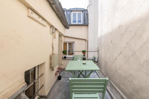 Geranimus 36B : Hearth of Paris - image 11