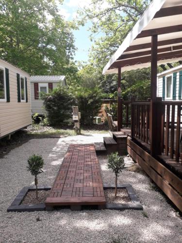 3 bedrooms, 6 beds