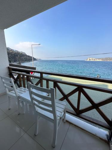 Giritli Rum Meyhanesi & Butik Otel in Karaburun