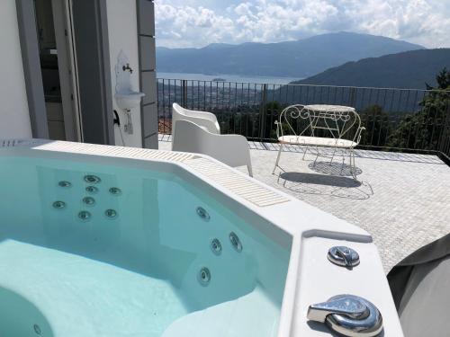 Villa Simonetta in Bee