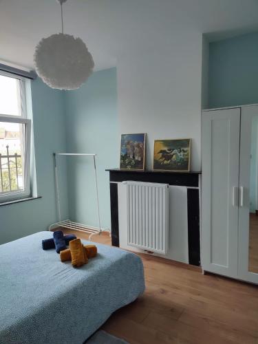 Chambre confortable avec un lit double à schaerbeek cle bleu, Bruselas (foto 5)