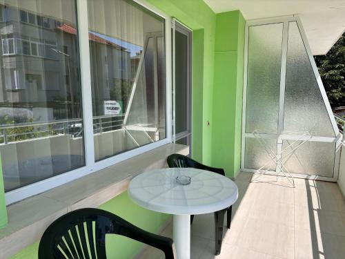 Balcony/terrace, Guest House Nikolovi in Lozenets