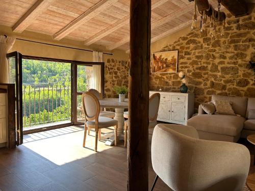 La Esencia Casa Rural in Cortes De Arenoso