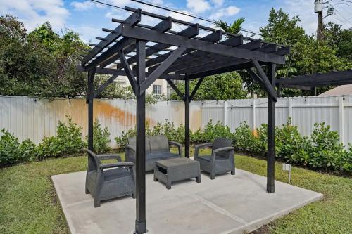 Renovu Premium House in Miami in Miami, USA