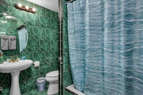 Spacious 2 levels 2-Bedroom 2-Bath in The best Neighborhood in Los Angeles, USA