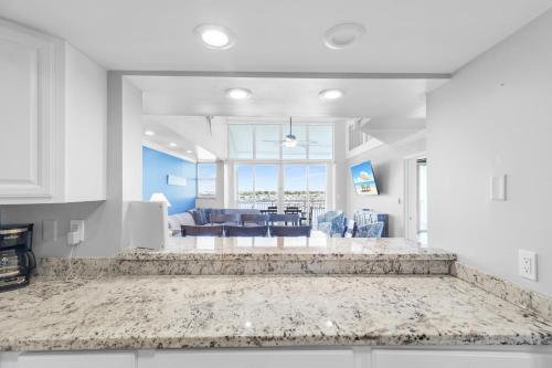 Downtown 4x4 Waterfront Penthouse Pool Dock Pet in Key West, USA