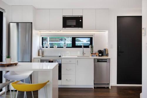 Modern Family Home 7km Airport Free Park, Auckland (Foto 10)