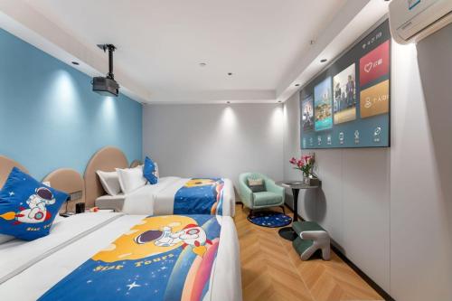 room detail thumbnail 1