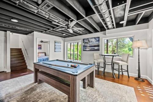 It's Lake Time - Complementary Boat Rental