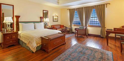 Premier Valley View Room room in The Oberoi Cecil