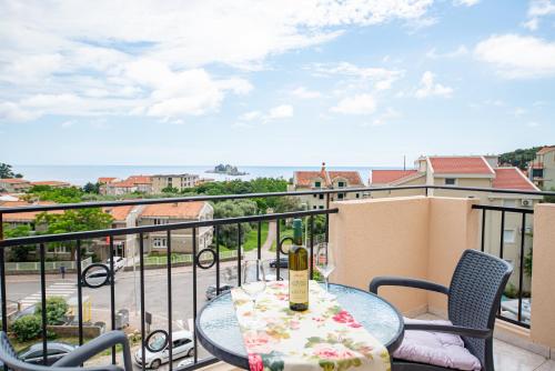 Apartments Vjera Petrovac 