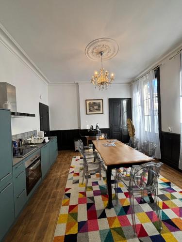 샤토루 Maison à la Guitarde - Hôtel Particulier Hippolyte (Maison a la Guitarde - Hotel Particulier Hippolyte) 3성급 호텔 로비