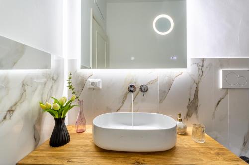 Apartment image 10