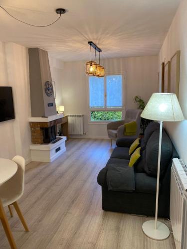  Acogedor apartamento con piscina compartida y opción a parking in Jaca