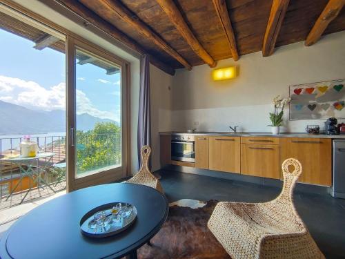 SUNRISE'S Lodge in Pianello Del Lario