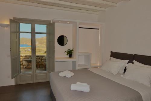 Mykonos AG Villas in Ftelia Beach