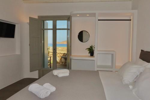 Mykonos AG Villas in Ftelia Beach