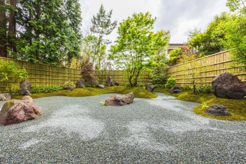 箱根仙石原の宿 よいな