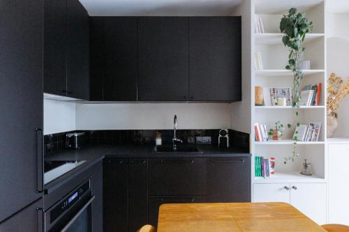 Cocooning apartment in the Montmartre area, Parigi (foto 7)