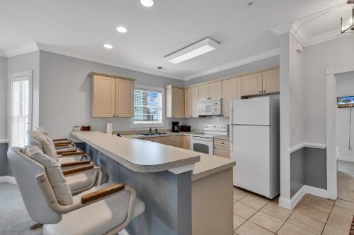 Elegant 3BR Condo at Magnolia Pointe - image 5
