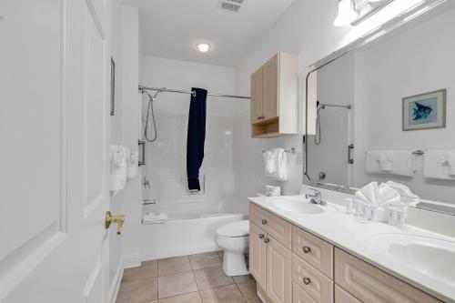 Elegant 3BR Condo at Magnolia Pointe - image 4