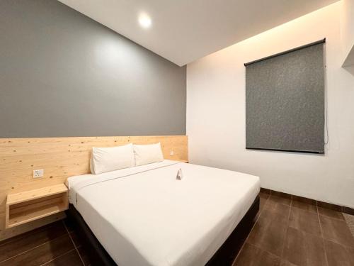 Hotel Sunflower - HLS Room Type - Standard King Room