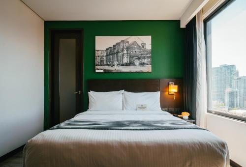 room detail thumbnail 1