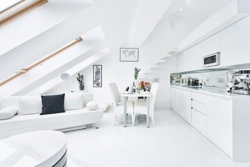 UNIQUE DESIGN Loft in middle of CENTRE of OLD TOWN with Netflix, Cracovie (photo 10)