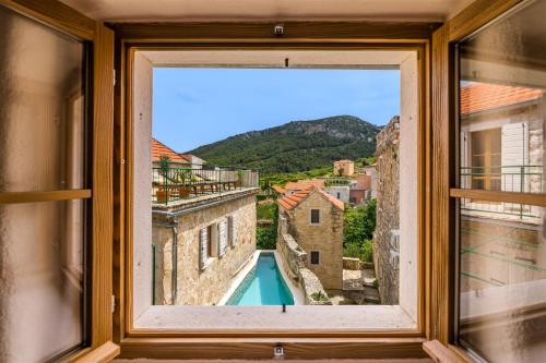 Dvor Pitve Villas in Jelza