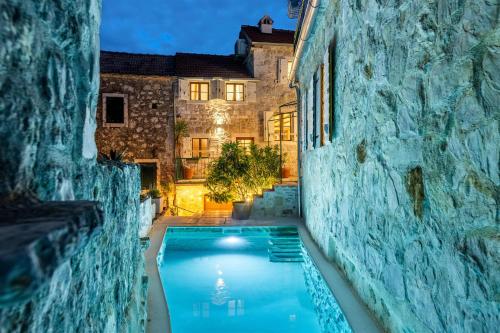 Dvor Pitve Villas 3