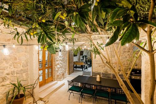 Dvor Pitve Villas in Jelza